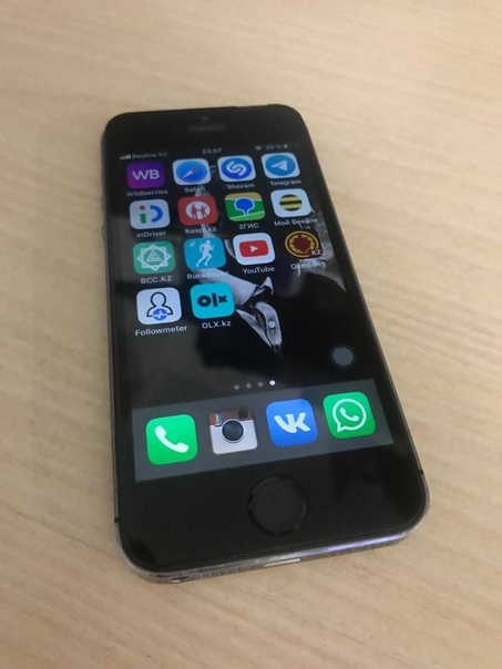 Apple iPhone 5s 16 ГБ
