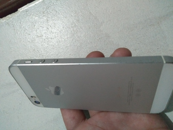 Apple iPhone 5s 16 ГБ