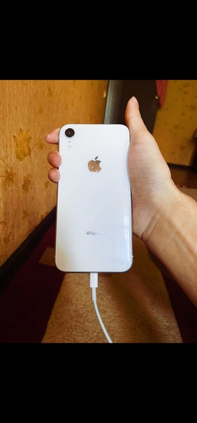 Apple iPhone XR 64 ГБ