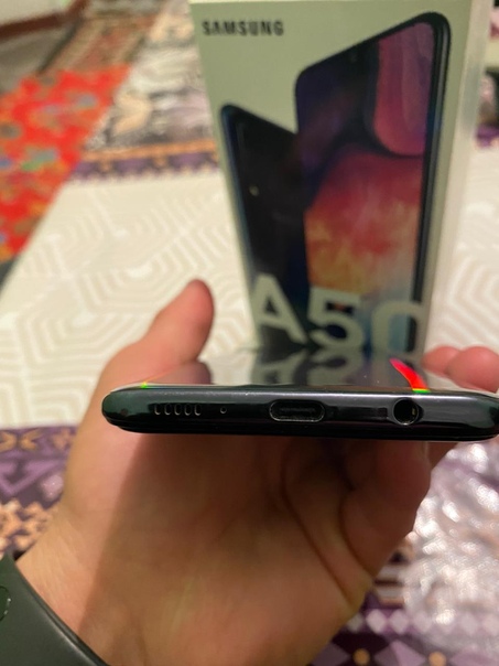 Samsung Galaxy A50 64 ГБ