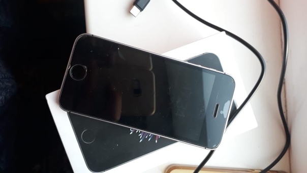 Apple iPhone SE 32 ГБ