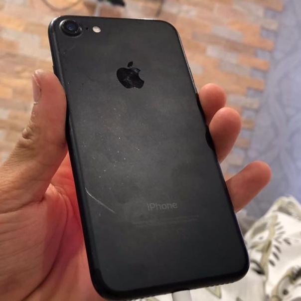 Apple iPhone 7