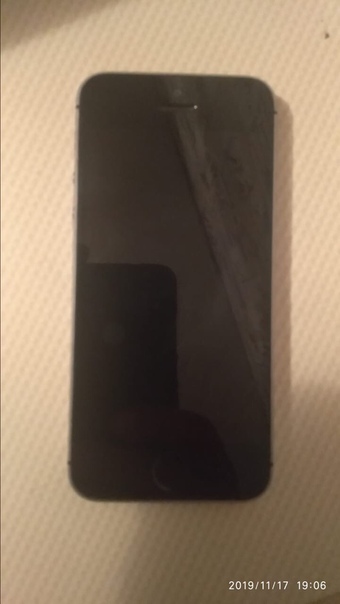 Apple iPhone SE