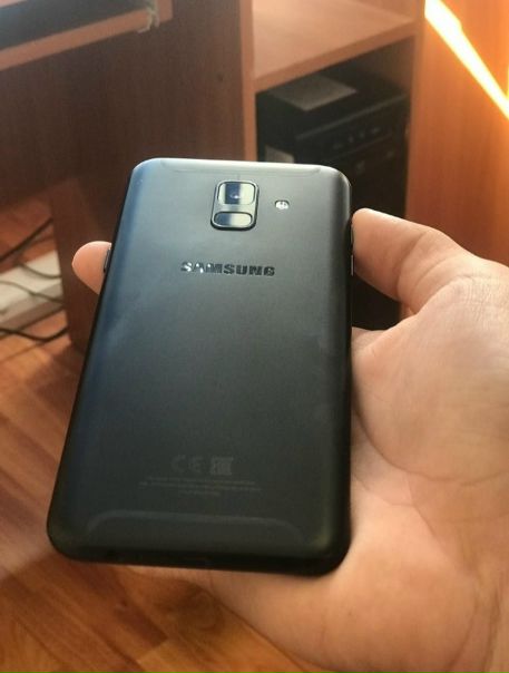 Samsung Galaxy A6 (2018)