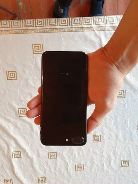Apple iPhone 7