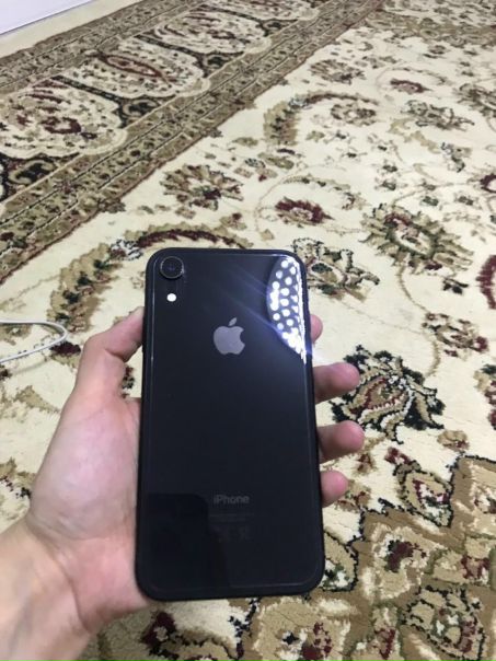 Apple iPhone XR