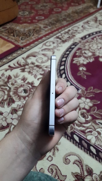 Apple iPhone SE