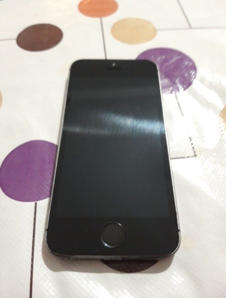 Apple iPhone SE