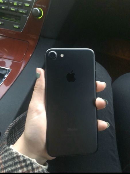 Apple iPhone 7