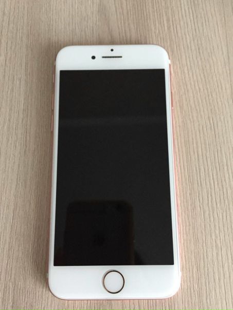 Apple iPhone 7