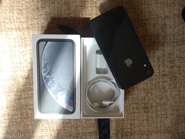 Apple iPhone XR 64 ГБ