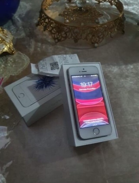 Apple iPhone SE 32 ГБ