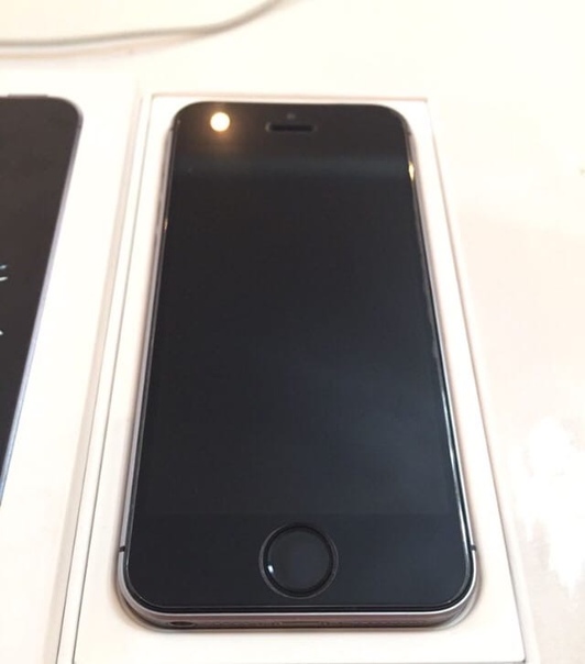 Apple iPhone SE